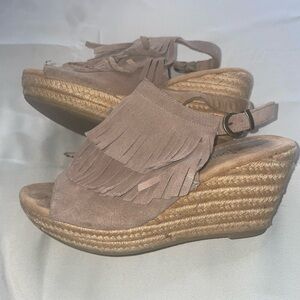 Minnetonka Taupe Fringe Wedge Sandals